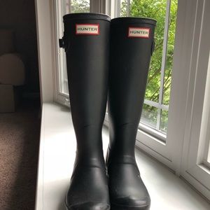 Hunter boots. Size 6